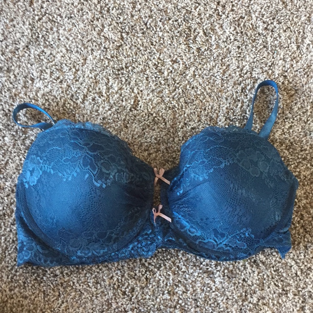 NEW! Jessica Simpson Bra